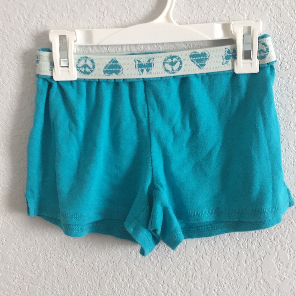 Shorts - Picture 3 of 4